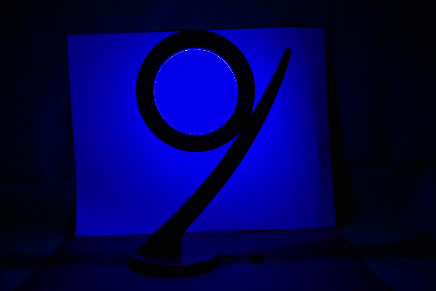 Elegant Wooden Circle LED Lamp – Modern Art Design Table Light for Home & Office Décor