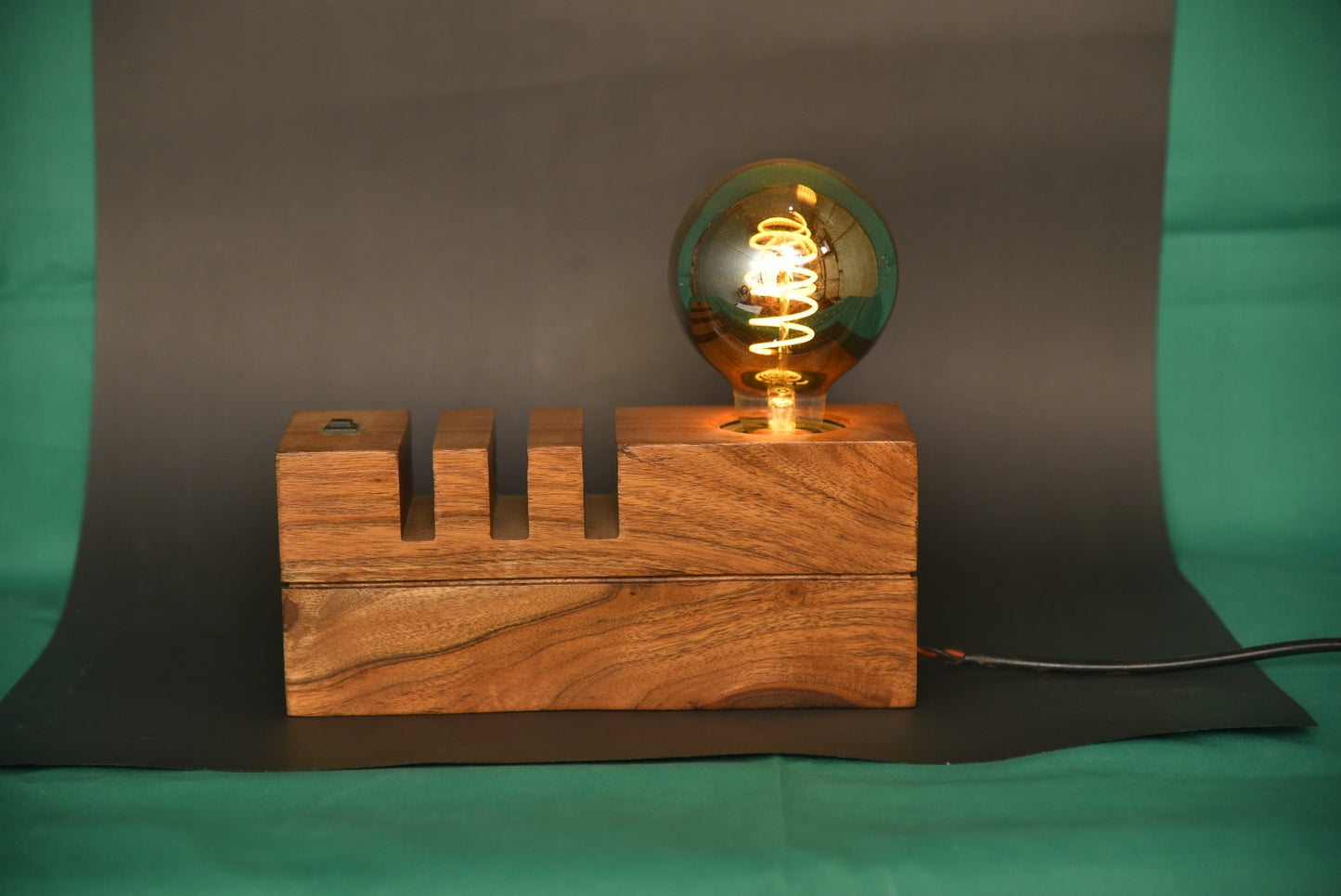 Rustic Wooden Edison Bulb Lamp – Modern Industrial Table Light for Home & Office Décor