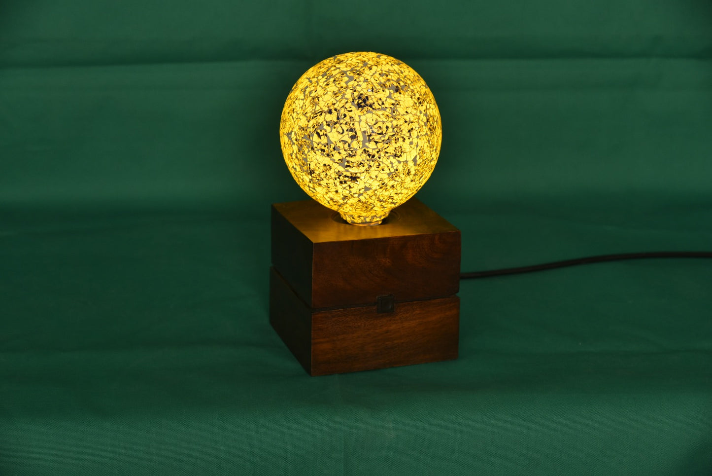 Golden Glow Sphere Lamp on Wooden Base – Elegant Decorative LED Light for Home & Office