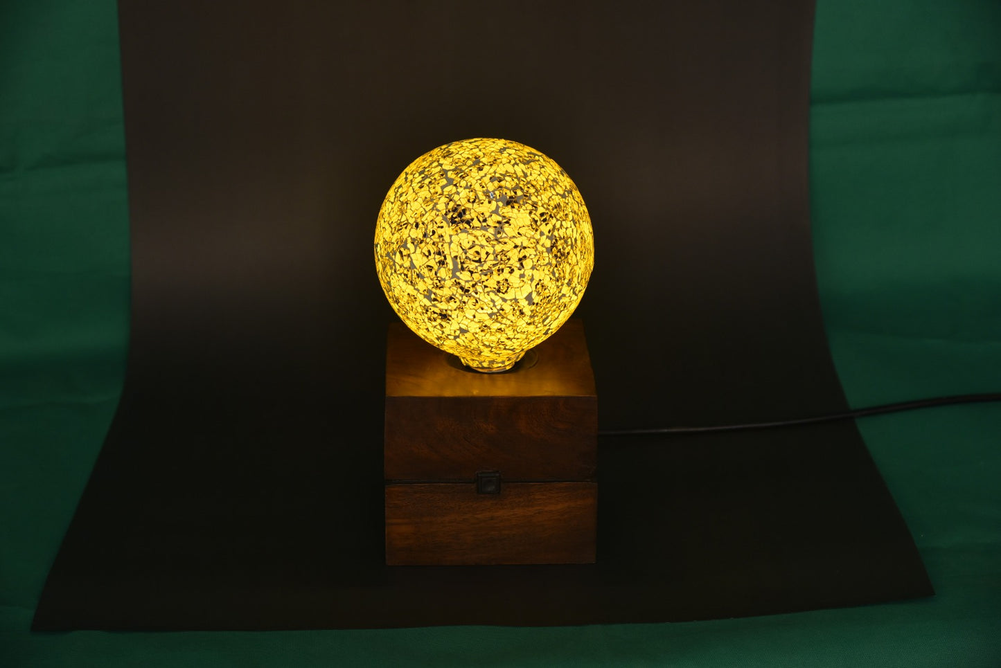 Golden Glow Sphere Lamp on Wooden Base – Elegant Decorative LED Light for Home & Office