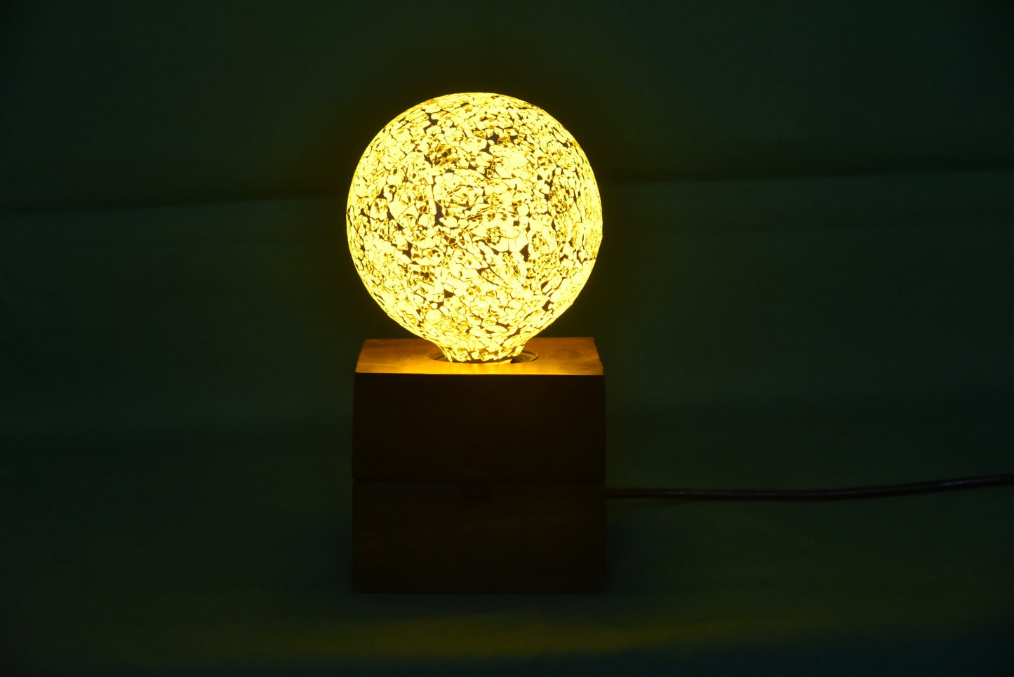 Golden Glow Sphere Lamp on Wooden Base – Elegant Decorative LED Light for Home & Office