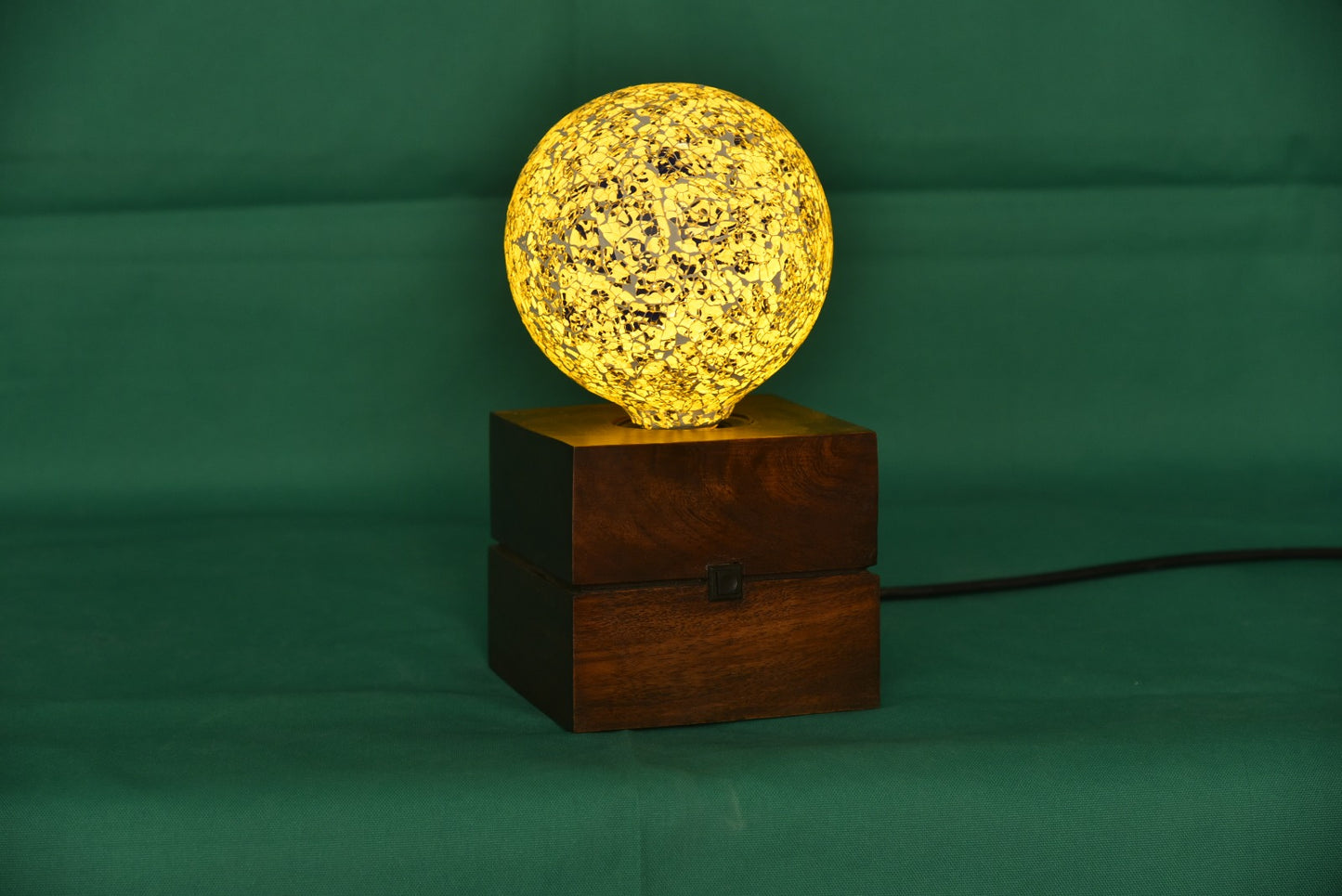 Golden Glow Sphere Lamp on Wooden Base – Elegant Decorative LED Light for Home & Office